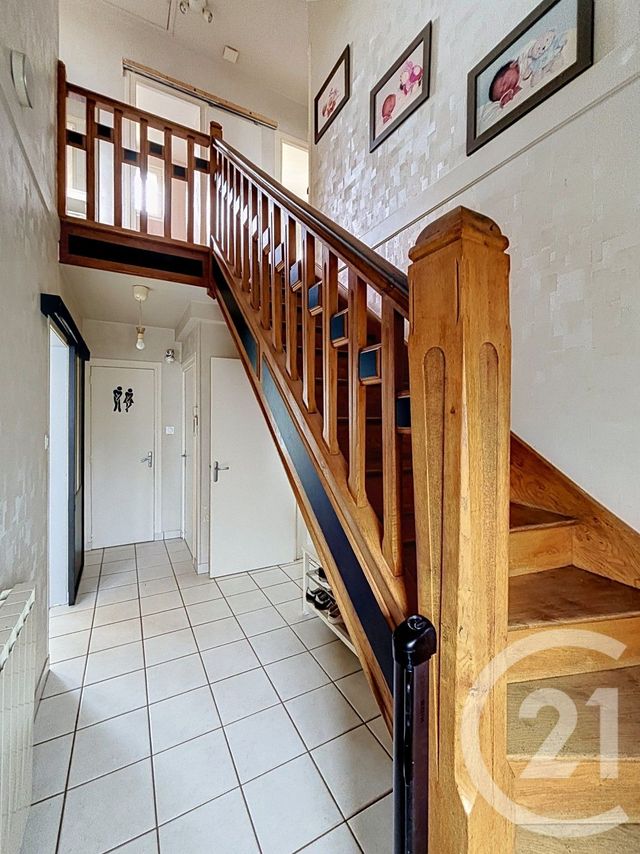 maison à vendre - 6 pièces - 103.7 m2 - COMBRONDE - 63 - AUVERGNE - Century 21 Agence Girard