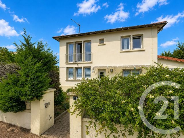 maison à vendre - 6 pièces - 103.7 m2 - COMBRONDE - 63 - AUVERGNE - Century 21 Agence Girard