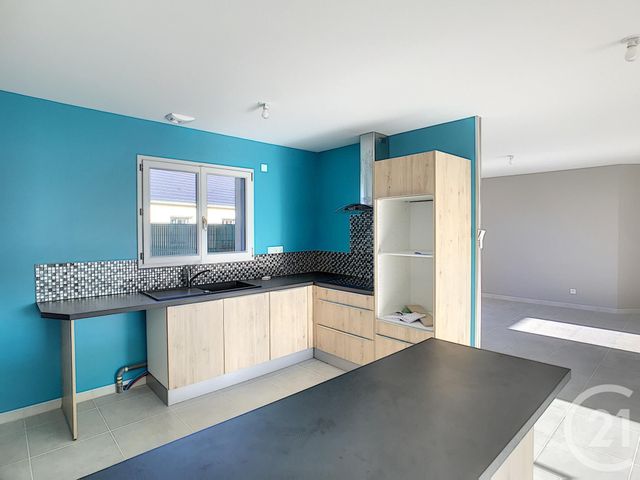 maison à louer - 4 pièces - 117.06 m2 - ST GERVAIS D AUVERGNE - 63 - AUVERGNE - Century 21 Agence Girard