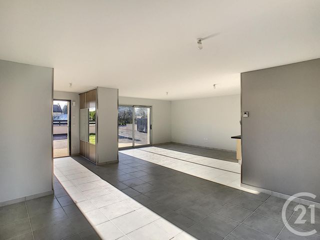 maison à louer - 4 pièces - 117.06 m2 - ST GERVAIS D AUVERGNE - 63 - AUVERGNE - Century 21 Agence Girard