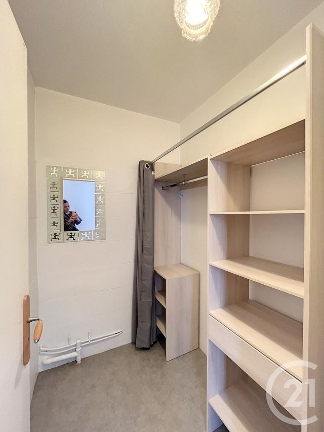 Appartement F4 à louer - 4 pièces - 80.8 m2 - CHATEL GUYON - 63 - AUVERGNE - Century 21 Agence Girard