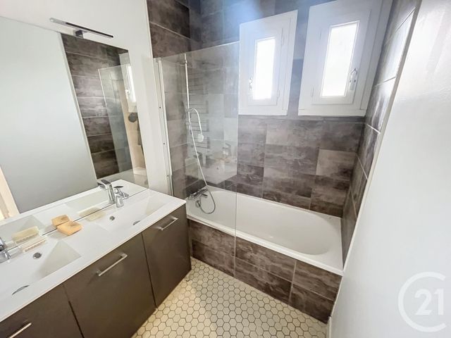 maison à louer - 5 pièces - 98.25 m2 - CHATEL GUYON - 63 - AUVERGNE - Century 21 Agence Girard