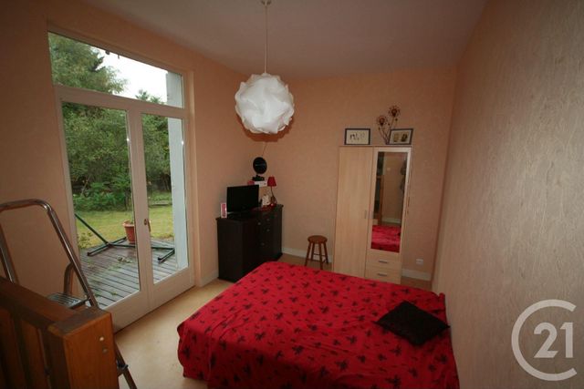 Appartement F2 à louer - 2 pièces - 46.0 m2 - PUY GUILLAUME - 63 - AUVERGNE - Century 21 Agence Girard