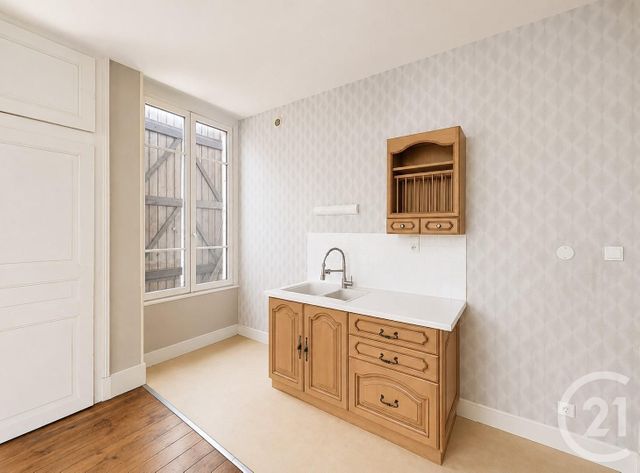 Appartement F2 à louer - 2 pièces - 46.0 m2 - PUY GUILLAUME - 63 - AUVERGNE - Century 21 Agence Girard