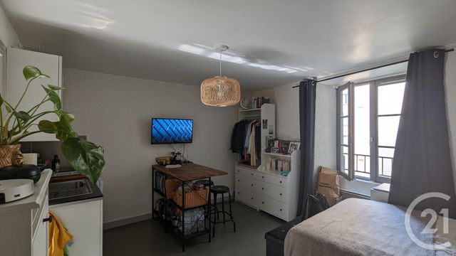 Appartement Studio à louer - 1 pièce - 20.65 m2 - RIOM - 63 - AUVERGNE - Century 21 Agence Girard
