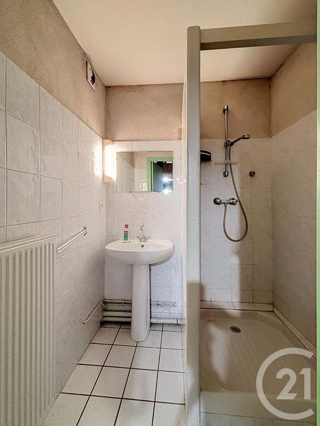 maison à vendre - 5 pièces - 123.59 m2 - MARINGUES - 63 - AUVERGNE - Century 21 Agence Girard