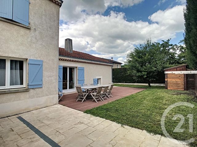 maison à louer - 5 pièces - 128.1 m2 - MOZAC - 63 - AUVERGNE - Century 21 Agence Girard