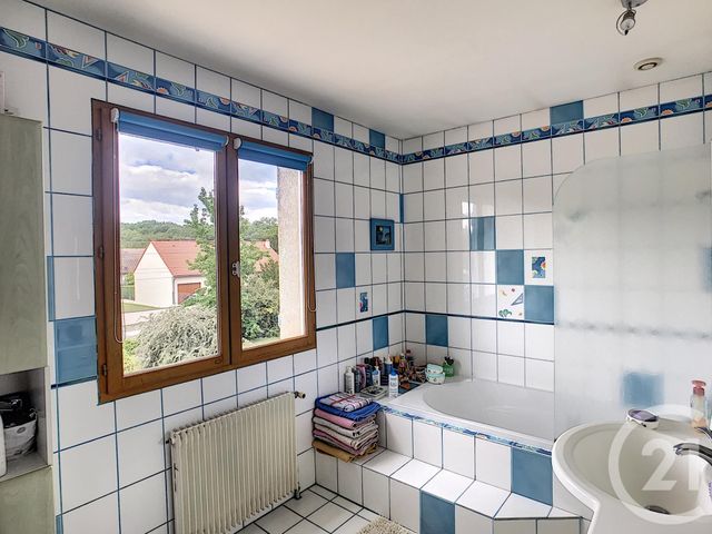 maison à louer - 5 pièces - 128.1 m2 - MOZAC - 63 - AUVERGNE - Century 21 Agence Girard