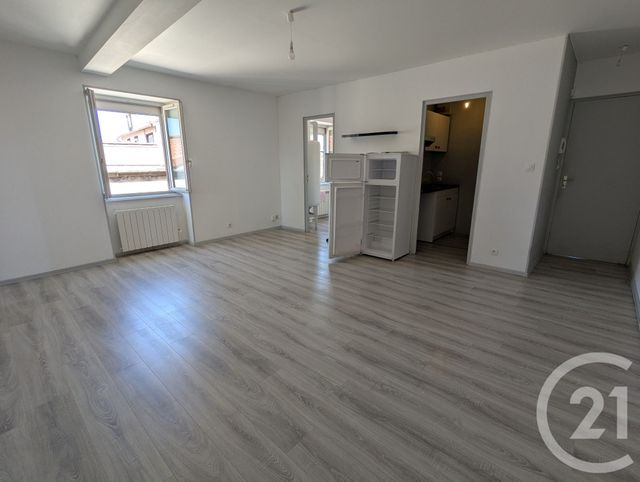 Appartement F2 à louer - 2 pièces - 45.29 m2 - RIOM - 63 - AUVERGNE - Century 21 Agence Girard