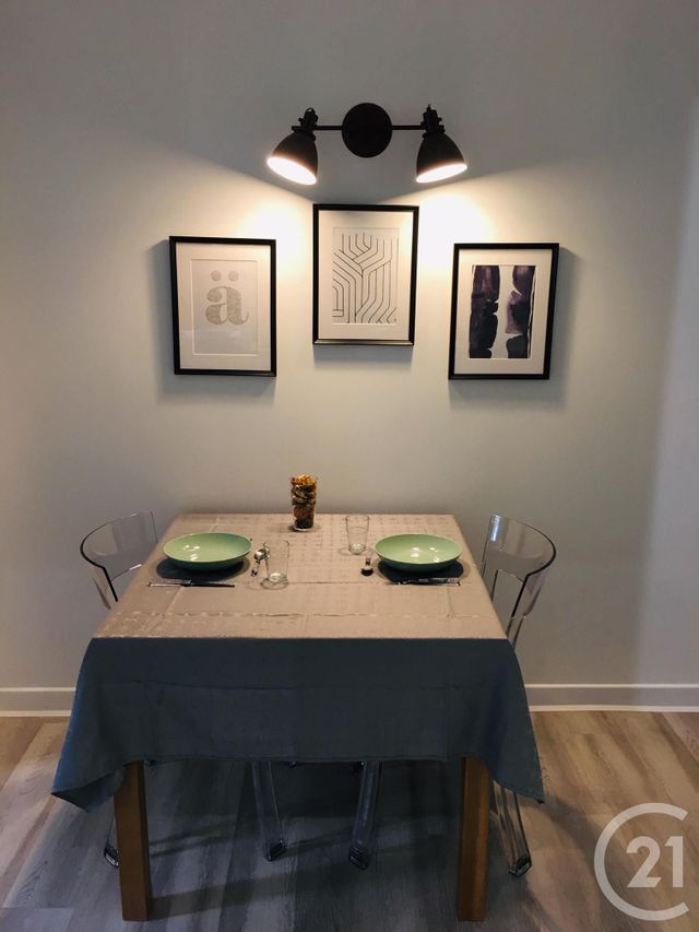 Appartement Studio à louer - 1 pièce - 23.5 m2 - RIOM - 63 - AUVERGNE - Century 21 Agence Girard