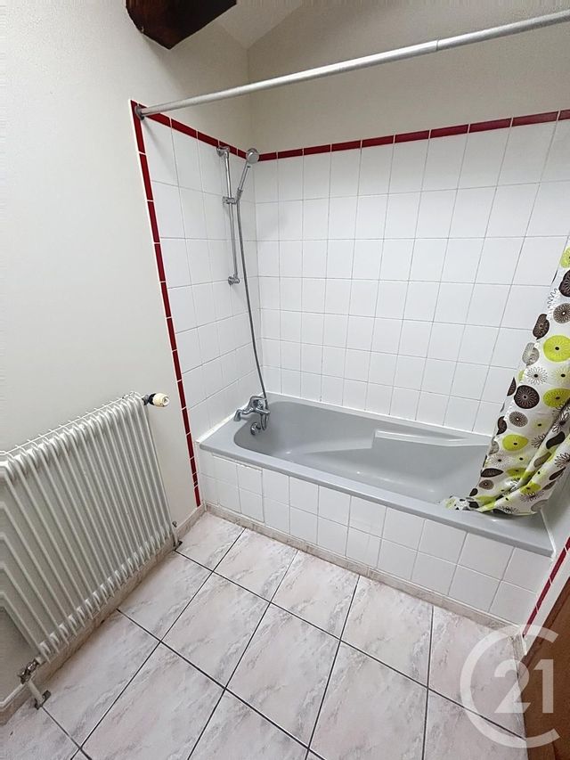 maison à louer - 4 pièces - 77.0 m2 - PROMPSAT - 63 - AUVERGNE - Century 21 Agence Girard