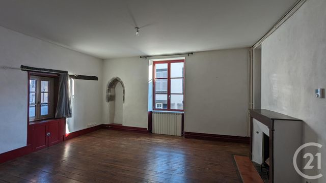 Appartement F2 à louer - 2 pièces - 62.08 m2 - RIOM - 63 - AUVERGNE - Century 21 Agence Girard
