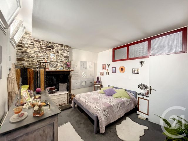 Appartement F2 à louer - 2 pièces - 62.08 m2 - RIOM - 63 - AUVERGNE - Century 21 Agence Girard
