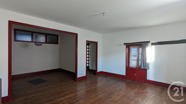 Appartement F2 à louer - 2 pièces - 62.08 m2 - RIOM - 63 - AUVERGNE - Century 21 Agence Girard