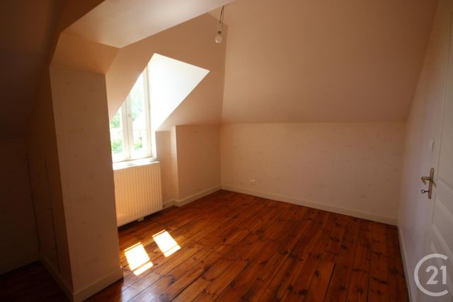 Appartement Duplex à louer - 4 pièces - 94.04 m2 - PUY GUILLAUME - 63 - AUVERGNE - Century 21 Agence Girard
