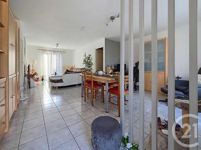 maison à vendre - 5 pièces - 100.74 m2 - CHAMBARON SUR MORGE - 63 - AUVERGNE - Century 21 Agence Girard