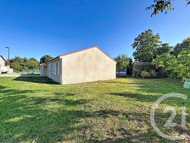 maison à vendre - 5 pièces - 100.74 m2 - CHAMBARON SUR MORGE - 63 - AUVERGNE - Century 21 Agence Girard