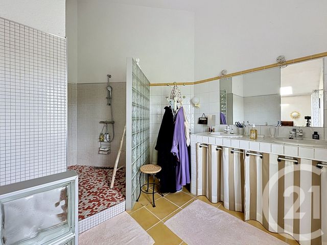 maison à vendre - 4 pièces - 140.33 m2 - RIOM - 63 - AUVERGNE - Century 21 Agence Girard