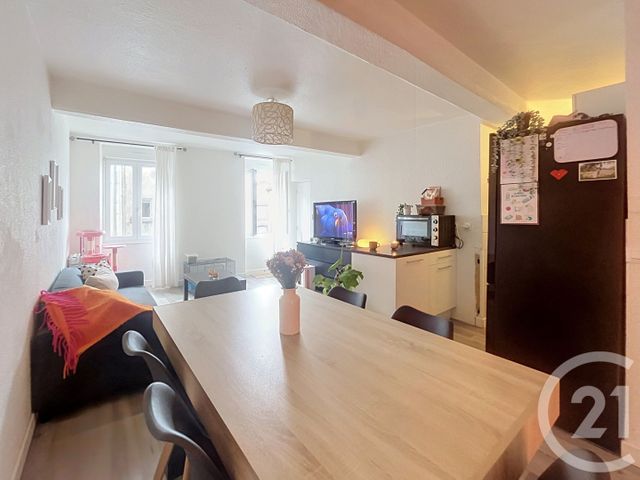 Appartement F3 à louer - 3 pièces - 59.08 m2 - RIOM - 63 - AUVERGNE - Century 21 Agence Girard