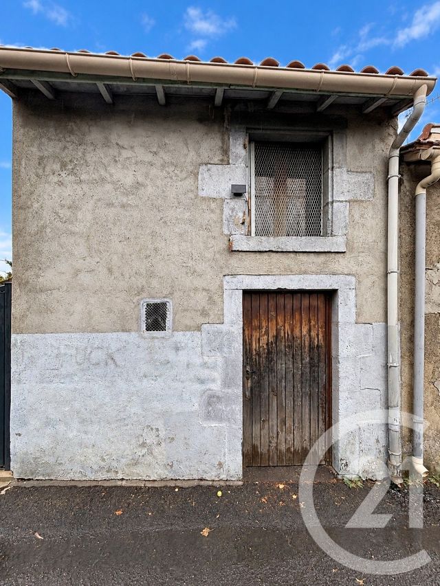maison à vendre - 3 pièces - 58.0 m2 - RIOM - 63 - AUVERGNE - Century 21 Agence Girard