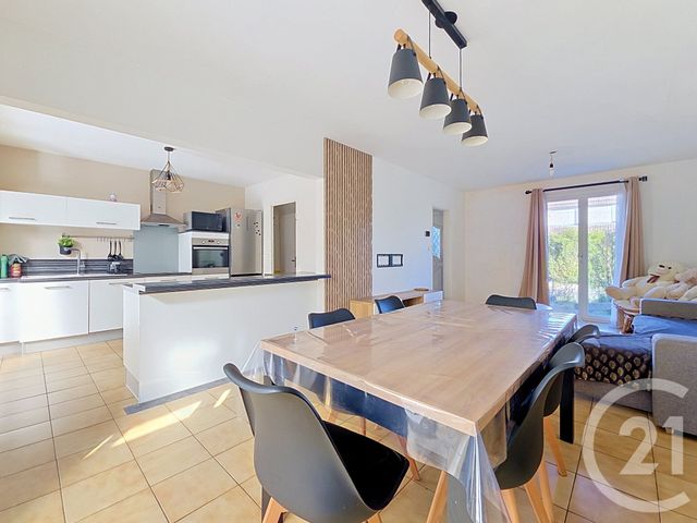 maison à vendre - 4 pièces - 102.4 m2 - RIOM - 63 - AUVERGNE - Century 21 Agence Girard