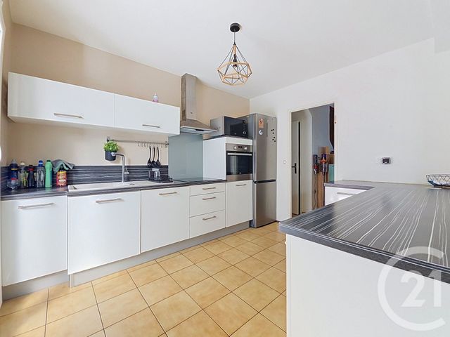 maison à vendre - 4 pièces - 102.4 m2 - RIOM - 63 - AUVERGNE - Century 21 Agence Girard
