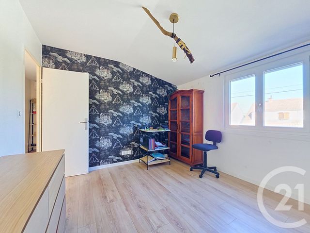 maison à vendre - 4 pièces - 102.4 m2 - RIOM - 63 - AUVERGNE - Century 21 Agence Girard