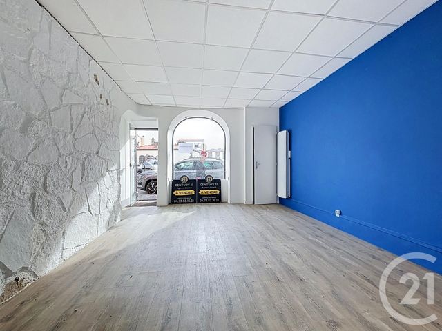 Appartement Local à vendre - 1 pièce - 25.0 m2 - RIOM - 63 - AUVERGNE - Century 21 Agence Girard
