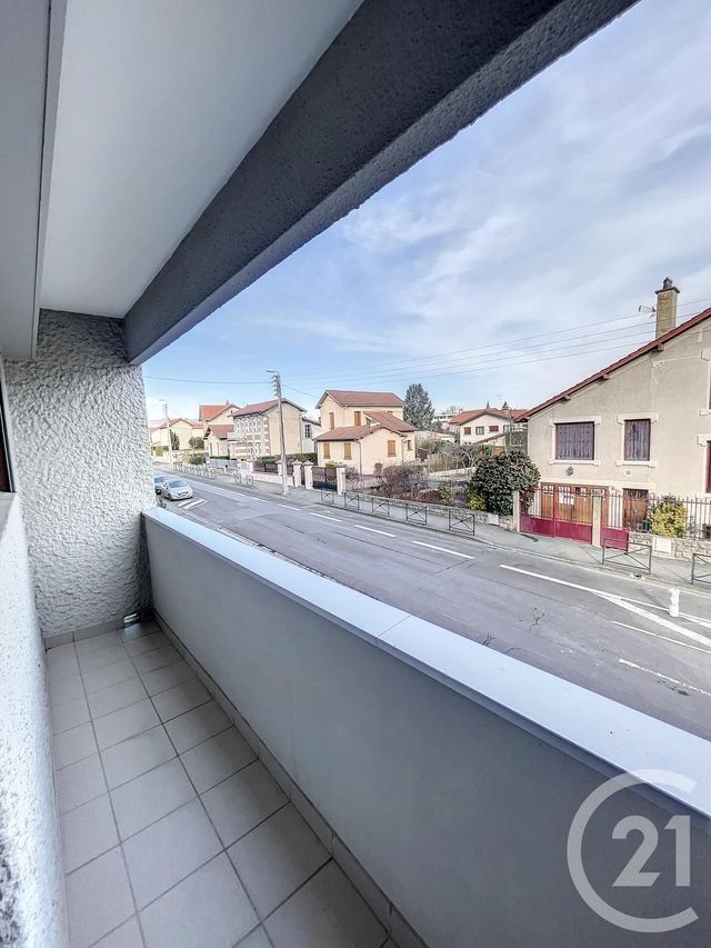 Appartement F4 à louer - 4 pièces - 98.46 m2 - RIOM - 63 - AUVERGNE - Century 21 Agence Girard