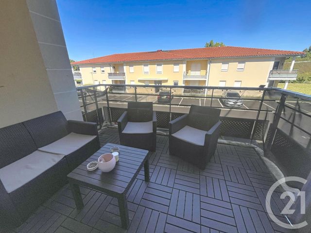 Appartement F2 à louer - 2 pièces - 45.13 m2 - GERZAT - 63 - AUVERGNE - Century 21 Agence Girard