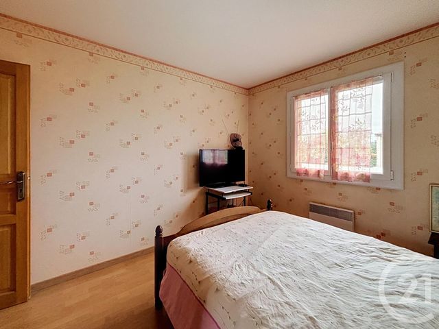 maison à vendre - 5 pièces - 127.0 m2 - THURET - 63 - AUVERGNE - Century 21 Agence Girard