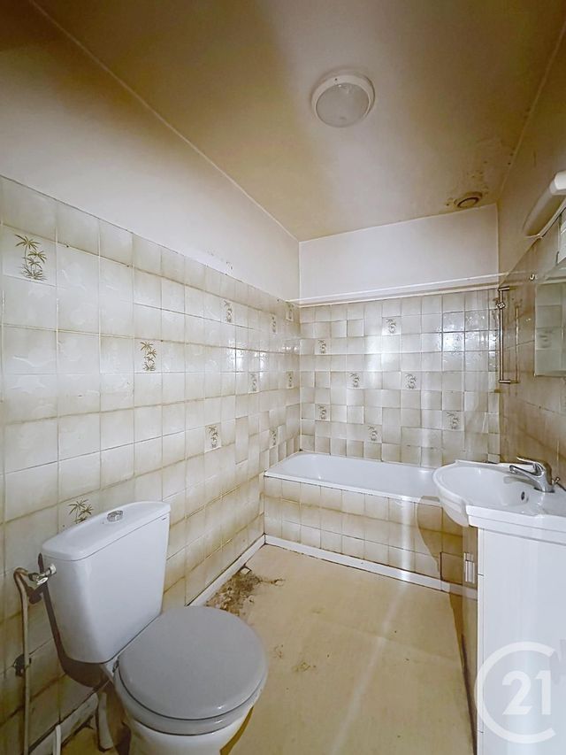 maison à vendre - 2 pièces - 43.3 m2 - RIOM - 63 - AUVERGNE - Century 21 Agence Girard