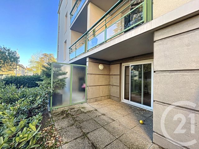 Appartement F2 à louer - 2 pièces - 43.02 m2 - RIOM - 63 - AUVERGNE - Century 21 Agence Girard