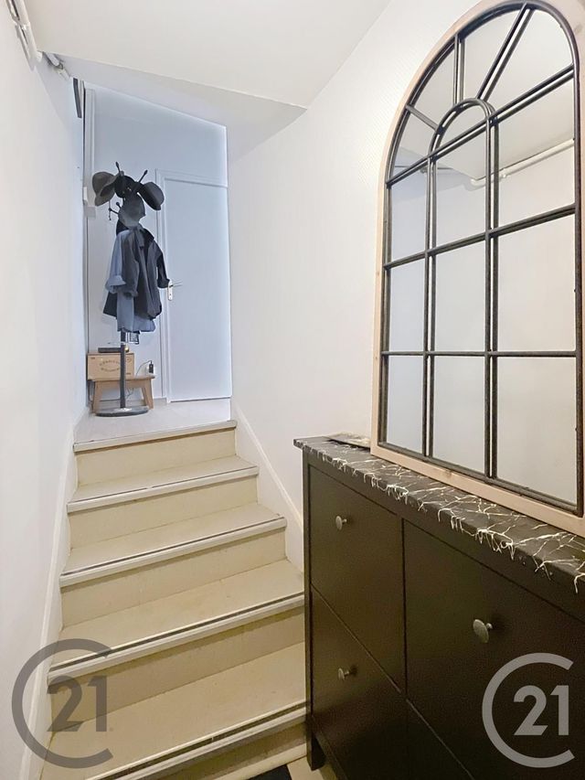 Appartement F3 à louer - 3 pièces - 52.43 m2 - VOLVIC - 63 - AUVERGNE - Century 21 Agence Girard
