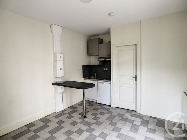 Appartement Studio à louer - 1 pièce - 16.97 m2 - CHATEL GUYON - 63 - AUVERGNE - Century 21 Agence Girard