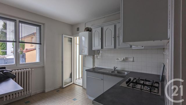 Appartement F2 à louer - 2 pièces - 42.17 m2 - CLERMONT FERRAND - 63 - AUVERGNE - Century 21 Agence Girard